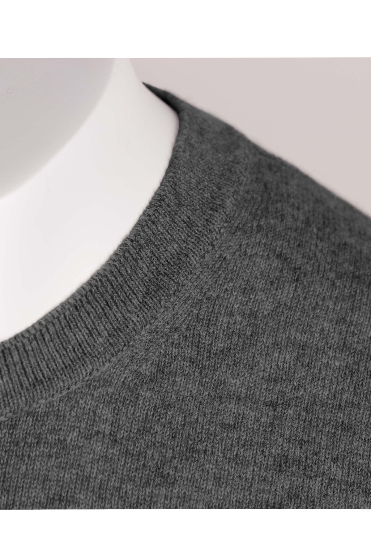 Pull classique en cachemire pour homme