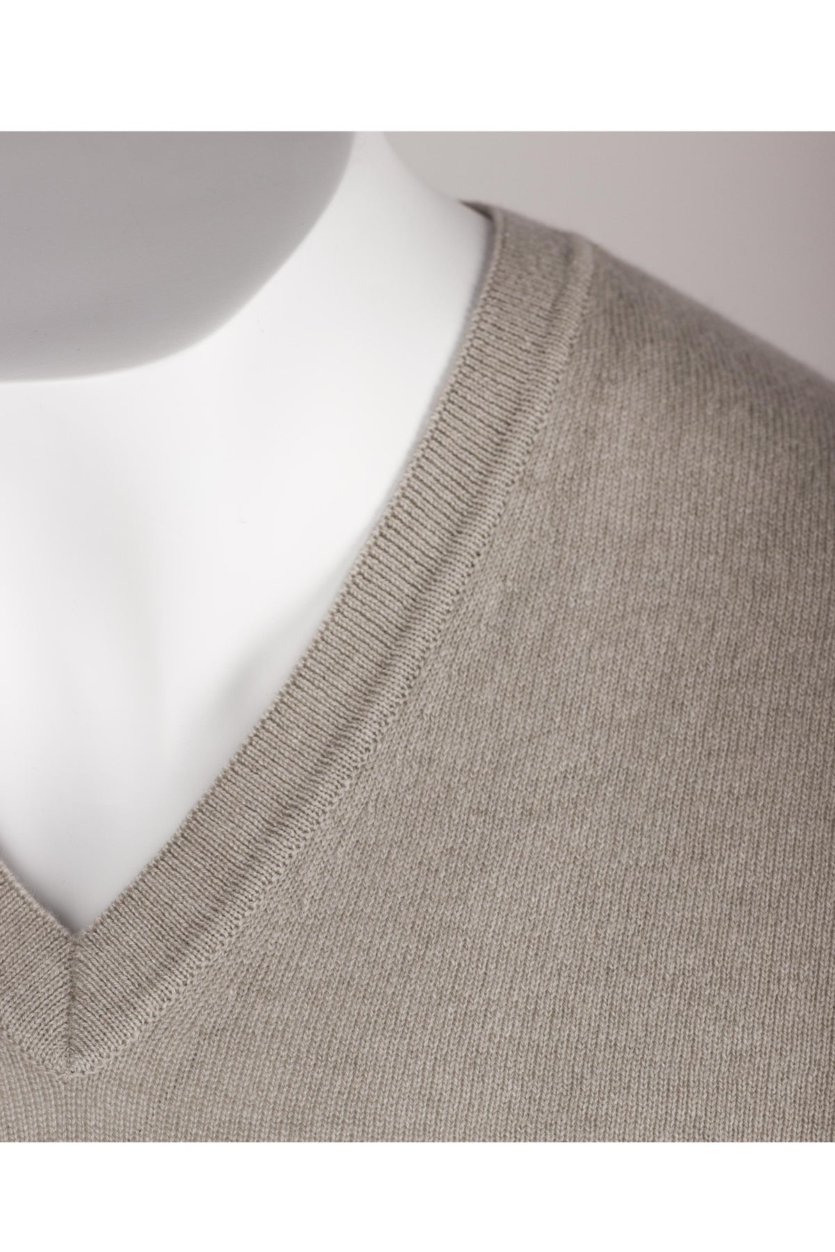 Pull classique en cachemire pour homme