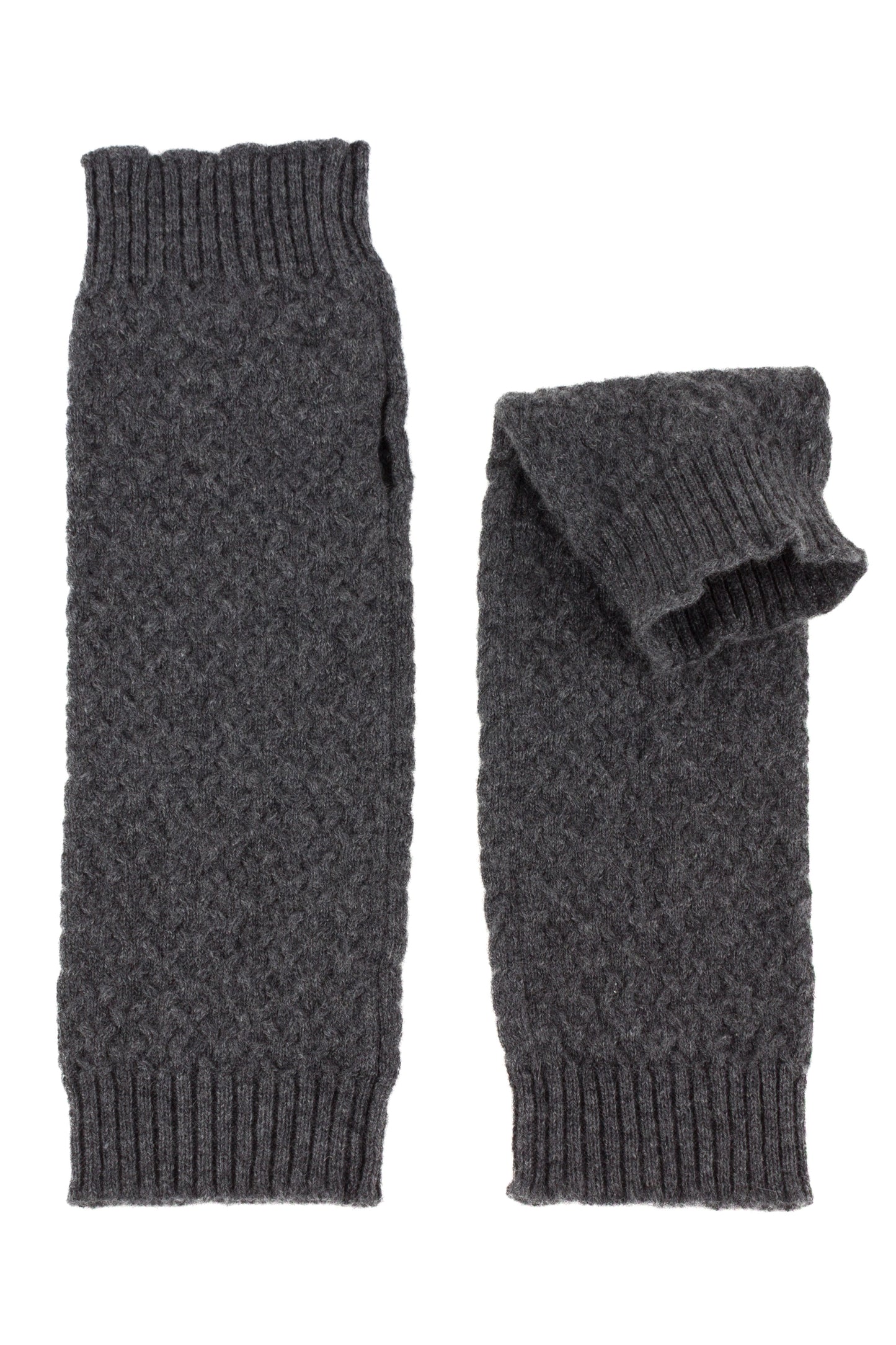 Mid grey knitted stag cable cashmere wrist warmers